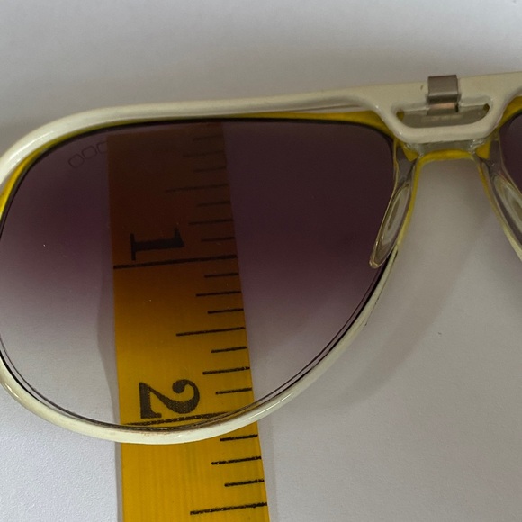 Foster Grant White and Yellow Sunglasses - Picture 7 of 8